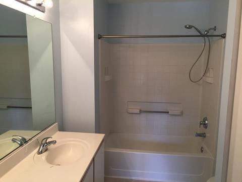 1490 Keystone Ct, Elgin, IL 60120 photo 10