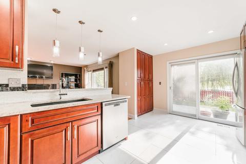 1331 Geneva Ln, Bartlett, IL 60103 photo 13