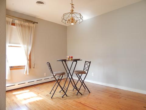 828 E 11th St, Lockport, IL 60441 photo 3