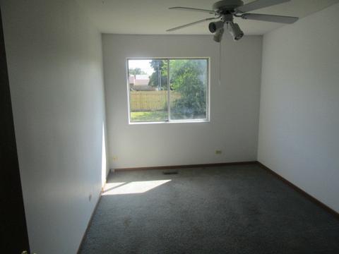 1306 Sebring Cir, Elgin, IL 60120 photo 15