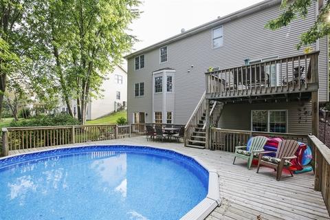 2790 Colonial Dr, Elgin, IL 60124 photo 20