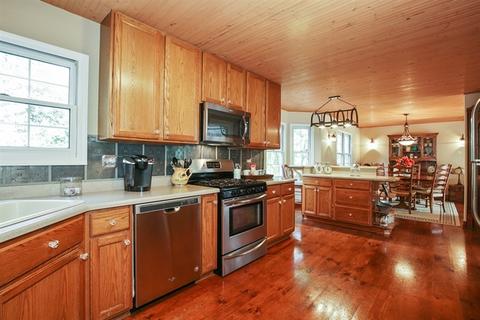 2790 Colonial Dr, Elgin, IL 60124 photo 5