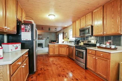 2790 Colonial Dr, Elgin, IL 60124 photo 4
