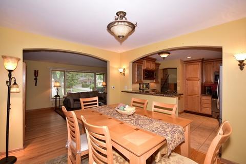 2820 Cherry St, Park Ridge, IL 60068 photo 7