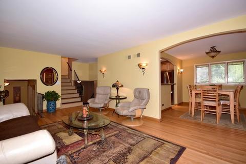 2820 Cherry St, Park Ridge, IL 60068 photo 5