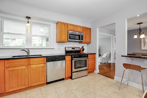 202 N Beverly St, Wheaton, IL 60187 photo 9