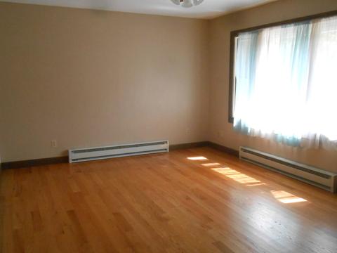 1690 E North St, Morris, IL 60450 photo 6
