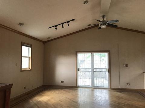 515 E Margaret St, Thornton, IL 60476 photo 4