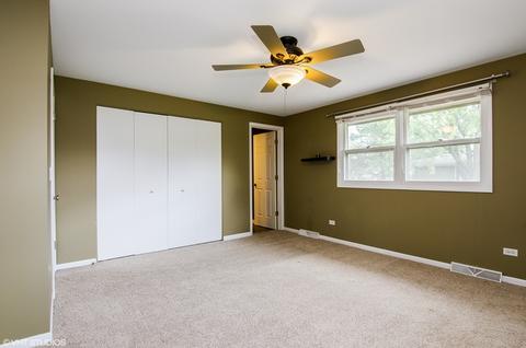 1260 Crestview Dr, Elgin, IL 60123 photo 7