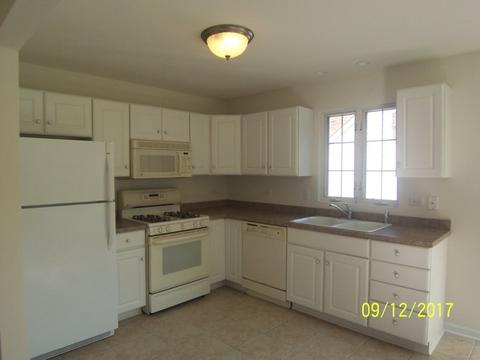 2802 Kashmiri Ave, Mchenry, IL 60050 photo 3