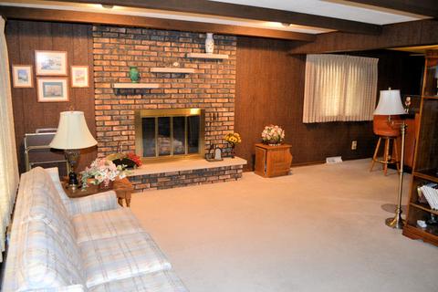 18439 Maple St, Lansing, IL 60438 photo 13