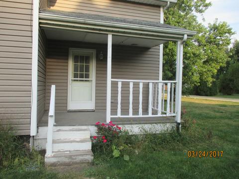 312 S Theodore Rd, Mcnabb, IL 61335 photo 2