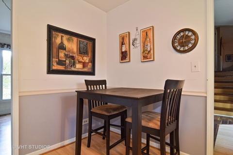 284 Jackson St, Bartlett, IL 60103 photo 5