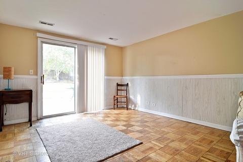 284 Jackson St, Bartlett, IL 60103 photo 7