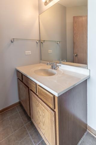 679 E Willow St, Elburn, IL 60119 photo 18