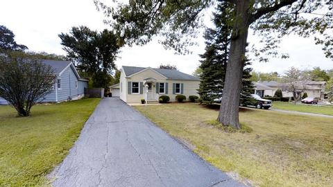 224 Highland Rd, Willowbrook, IL 60527 photo 2