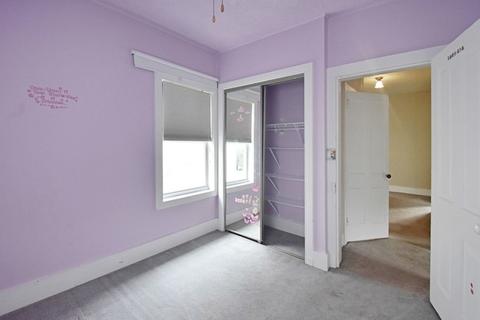 523 W Addison St, Freeport, IL 61032 photo 17