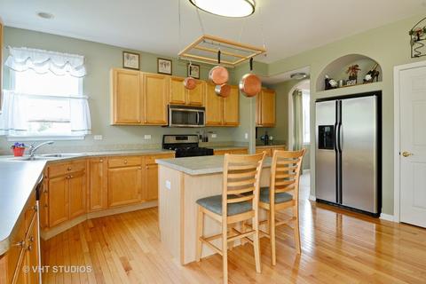 3166 Davey Ct, Aurora, IL 60503 photo 4