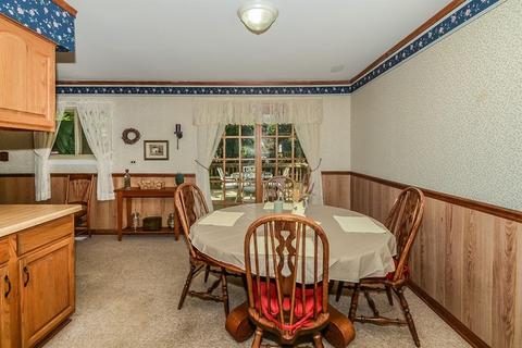 1084 Kenilworth Dr, Wheeling, IL 60090 photo 8