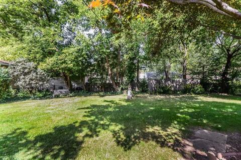 1084 Kenilworth Dr, Wheeling, IL 60090 photo 19
