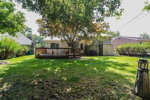 1084 Kenilworth Dr, Wheeling, IL 60090 photo 21