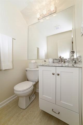 700 Acadia Ct, Roselle, IL 60172 photo 8