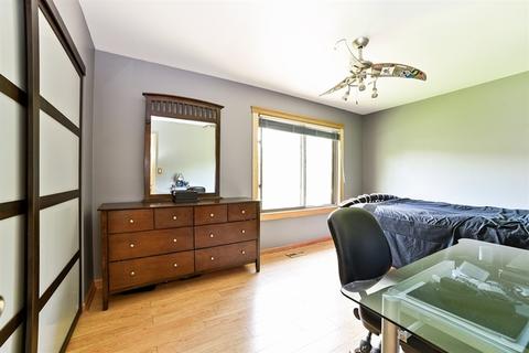 700 Acadia Ct, Roselle, IL 60172 photo 12