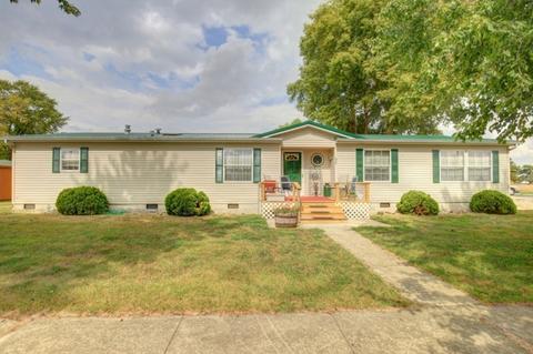 311 E Main St, Allerton, IL 61810 photo 1