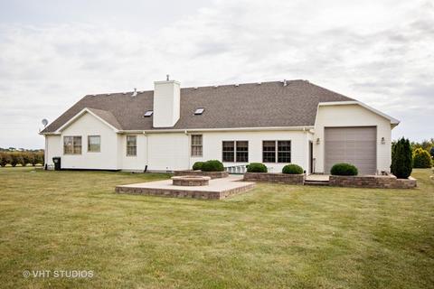 984 Beth Dr, Saint Anne, IL 60964 photo 14