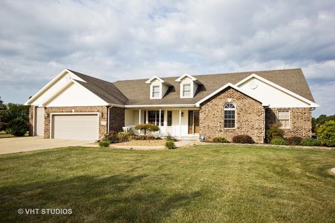 984 Beth Dr, Saint Anne, IL 60964 photo 1