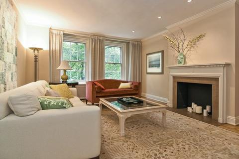 210 E Pearson St #5B, Chicago, IL 60611 photo 4