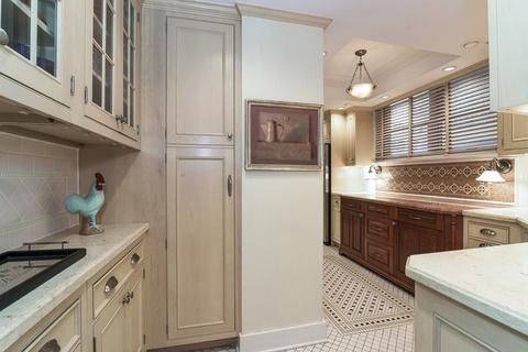 210 E Pearson St #5B, Chicago, IL 60611 photo 7