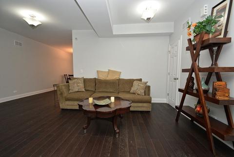 10745 S Champlain Ave, Chicago, IL 60628 photo 3