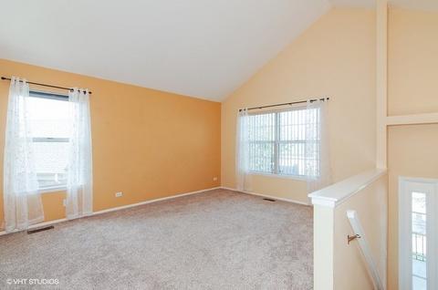 1444 Boston Ct, Bartlett, IL 60103 photo 2