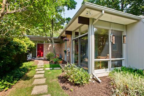 673 Maple Ave, Lake Bluff, IL 60044 photo 1