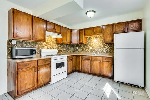 1833 Pine Ct, Des Plaines, IL 60018 photo 6