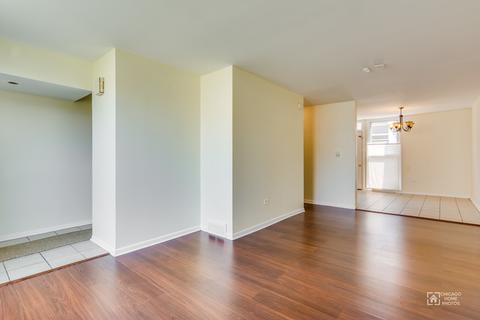 1833 Pine Ct, Des Plaines, IL 60018 photo 2
