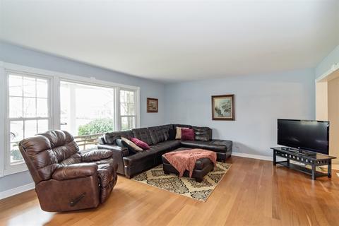 2611 Pebblebrook Ln, Rolling Meadows, IL 60008 photo 2