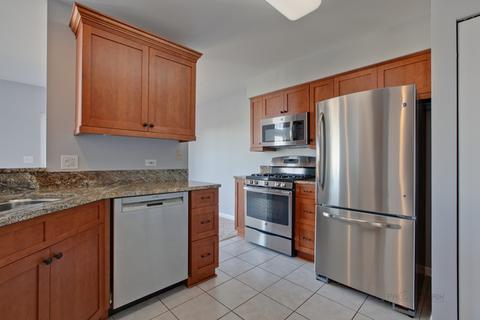 1090 E Danbury Dr, Cary, IL 60013 photo 7