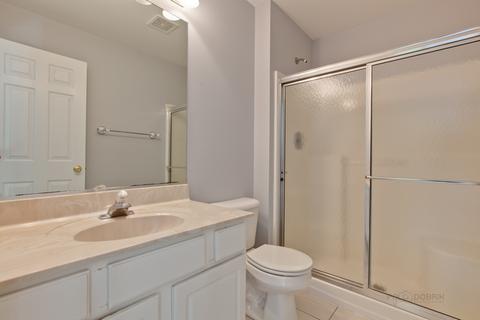 1090 E Danbury Dr, Cary, IL 60013 photo 18