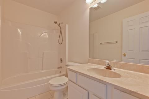 1090 E Danbury Dr, Cary, IL 60013 photo 21