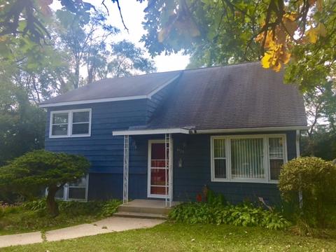8922 Skyline Dr, Burr Ridge, IL 60527 photo 1