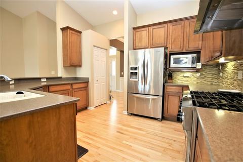 321 Weymouth Ave, Elgin, IL 60124 photo 13