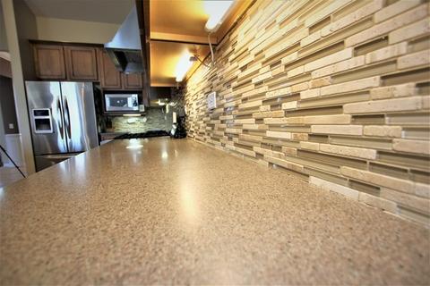 321 Weymouth Ave, Elgin, IL 60124 photo 9