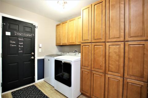 321 Weymouth Ave, Elgin, IL 60124 photo 18