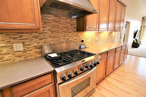 321 Weymouth Ave, Elgin, IL 60124 photo 8