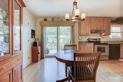 2 Canterbury Ct, Champaign, IL 61821 photo 9