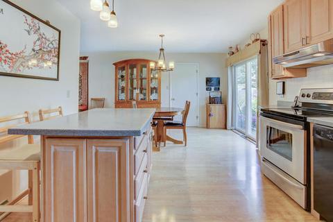 2 Canterbury Ct, Champaign, IL 61821 photo 12