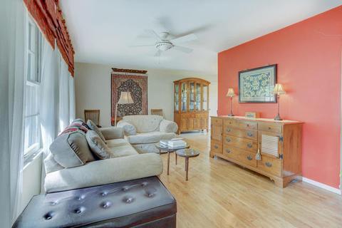 2 Canterbury Ct, Champaign, IL 61821 photo 7