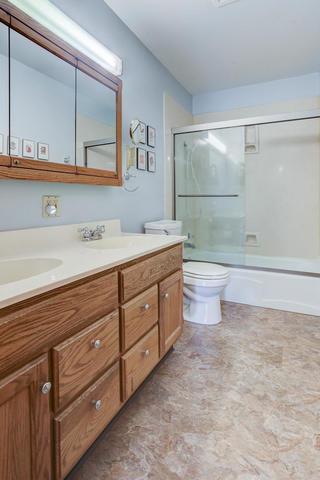 2 Canterbury Ct, Champaign, IL 61821 photo 19